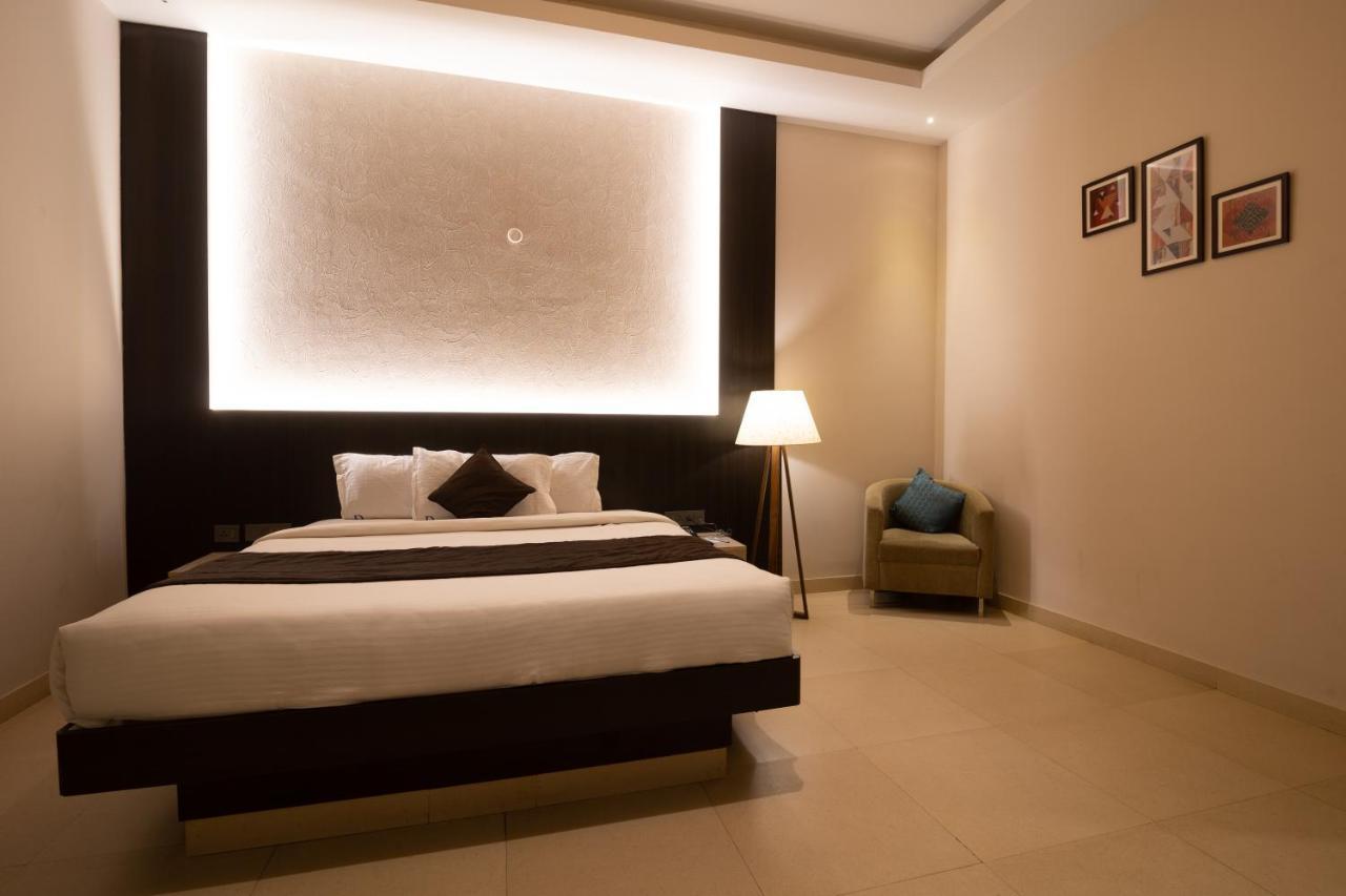 D Wayfarer Inn Resort Erode Kültér fotó