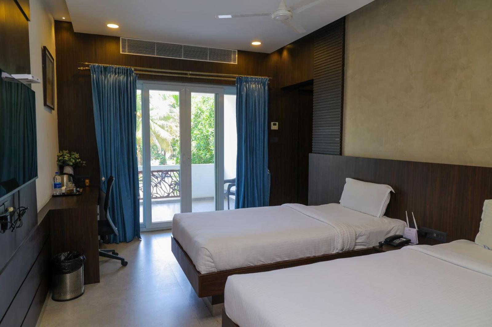 D Wayfarer Inn Resort Erode Kültér fotó